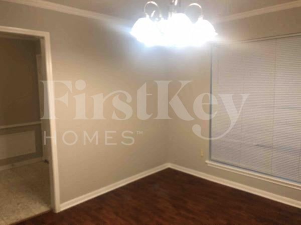 Building Photo - 18111 Fireside Dr
