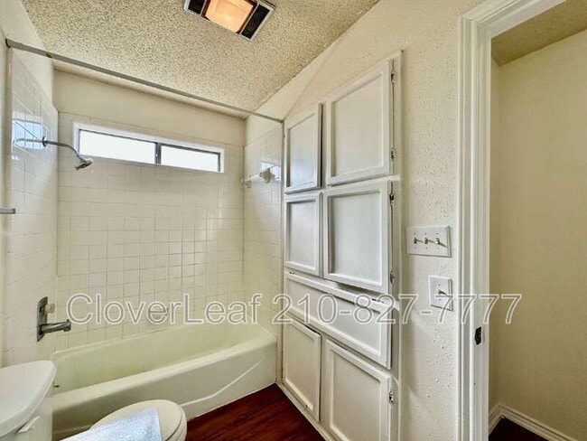 Building Photo - 10565 Starcrest Dr