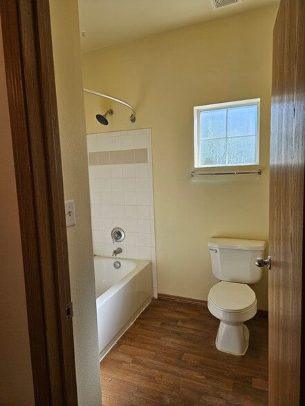 Building Photo - 1000 Diamond Dr