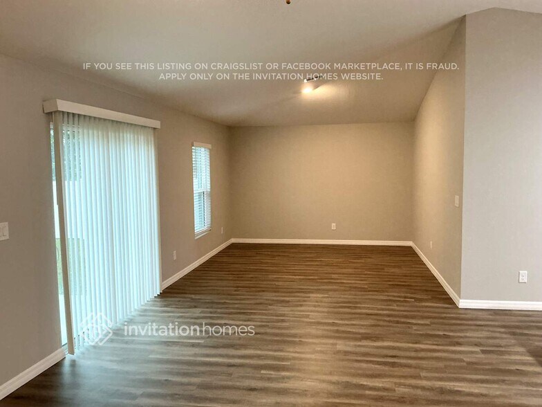 Building Photo - 23508 Cedarton Ave