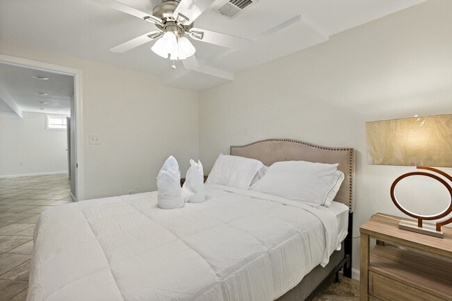 Building Photo - 6505 Columbia Pike