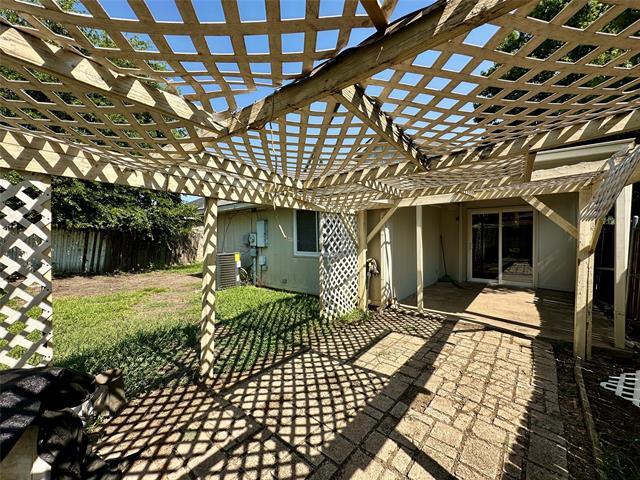 Building Photo - 1416 Woodfern Dr