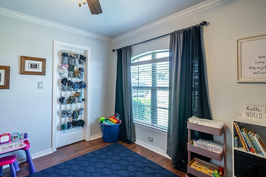 Building Photo - 121 Bois D Arc Dr