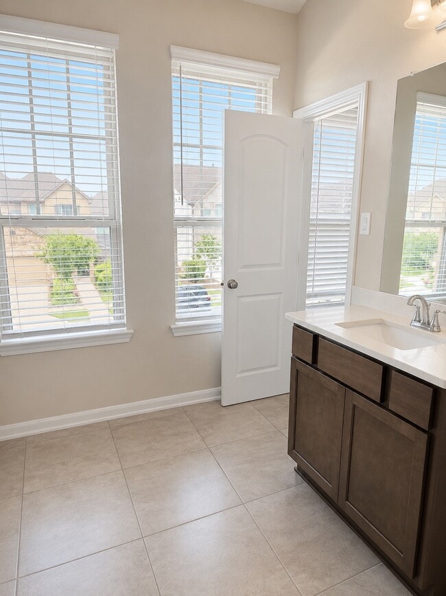 Building Photo - 2535 Bordelon Ln
