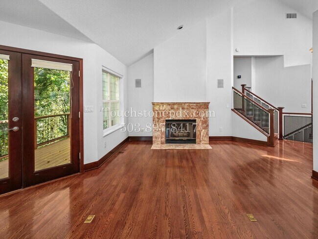 Building Photo - 6254 SW Burlingame Ave
