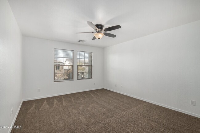 Building Photo - 11137 E Sonrisa Ave