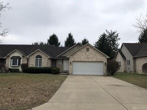 Building Photo - 31 Knollview Ct