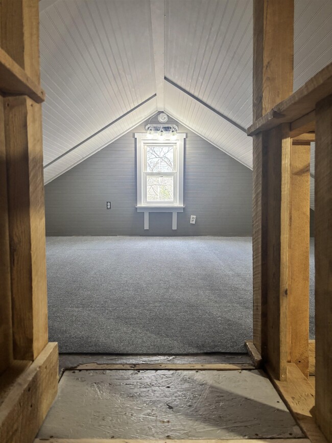 Building Photo - 615 Bean Rd