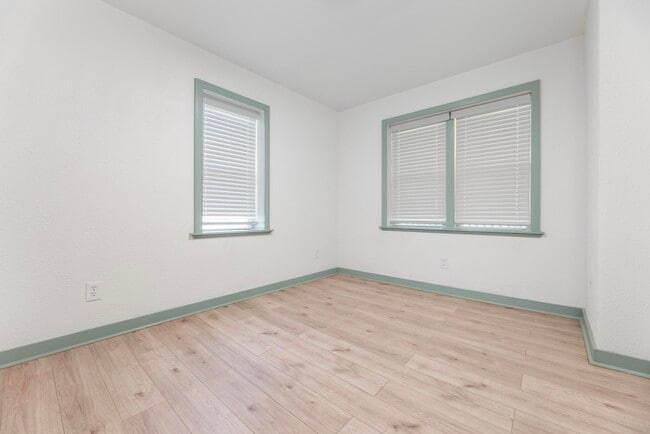 Building Photo - 436 Archcrest St