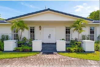 Building Photo - 13371 SW 97th Ct