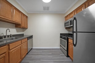 Kitchen - The Niche at Roman Gardens