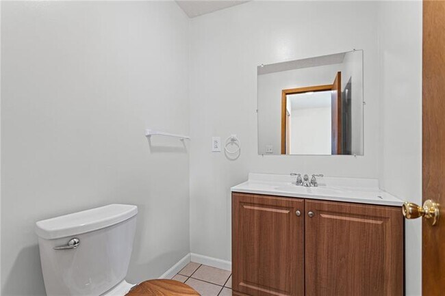 Building Photo - 4914 Cypress St