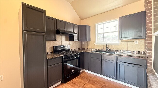 Building Photo - 5623 Maverick Bend Lane