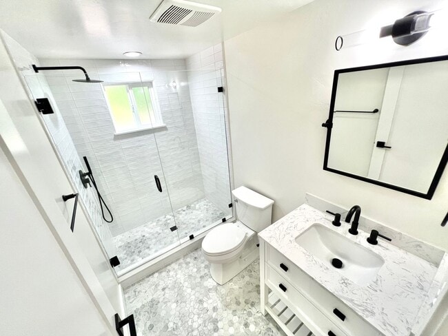 Building Photo - Beautifully Remodeled 2 Story Home In Cold...