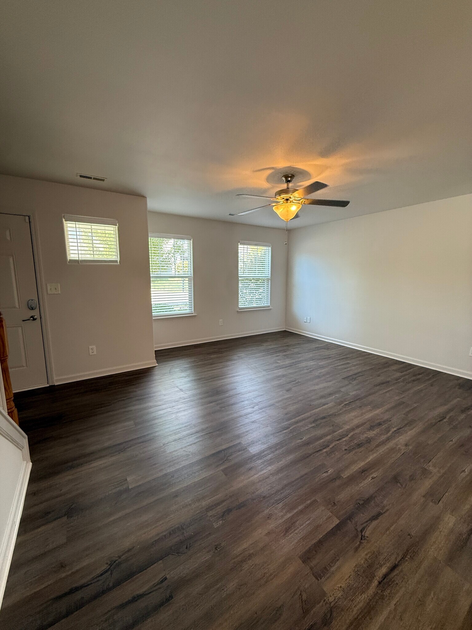 Building Photo - 256 Old Woolen Mill Ln