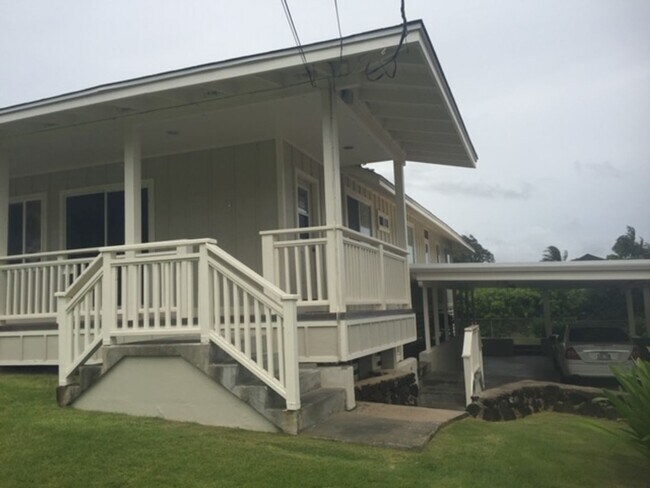 Building Photo - Charming Island Retreat – 3BR/2BA Home A B...