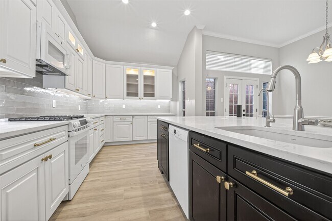 Building Photo - 3117 Cedar Knolls Dr