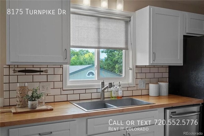 Building Photo - 8175 Turnpike Dr