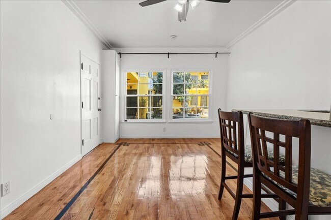 Building Photo - BEAUTIFUL FRENCH NORMANDY STYLE 1BR UNIT