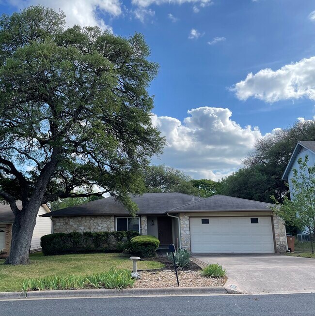 Building Photo - 3837 Cologne Ln