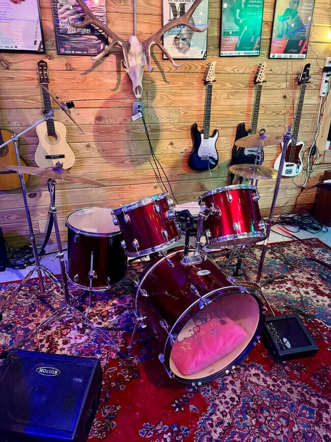 Building Photo - 7223 Ferry Rd