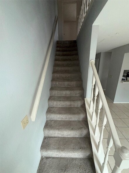 Building Photo - 732 W Collins St