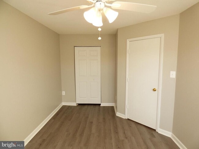 Building Photo - 18024 Singing Pine Cir