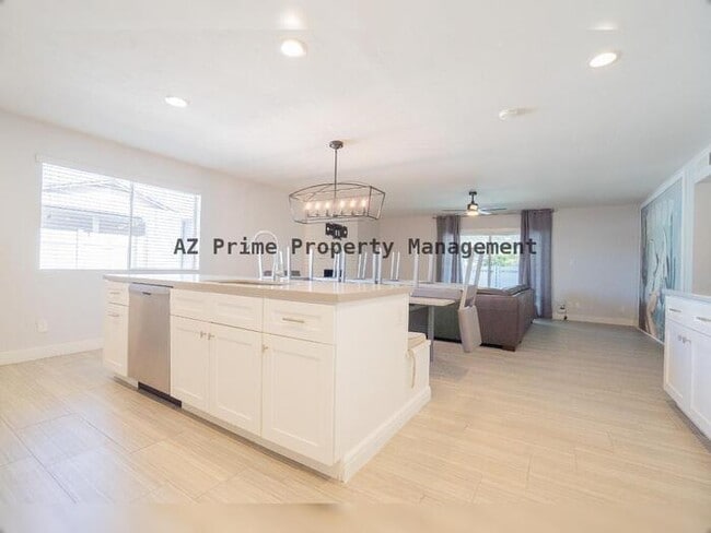 Building Photo - 8139 E Osborn Rd