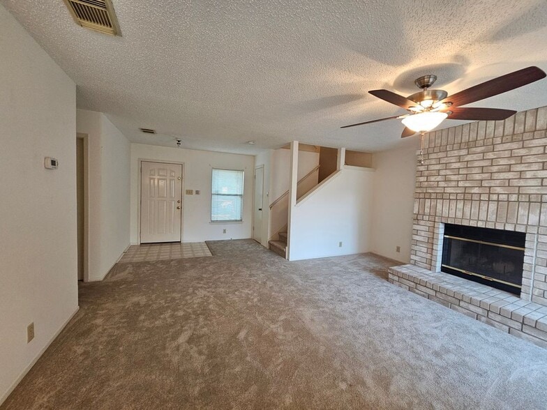 Building Photo - 11306 Gunlock