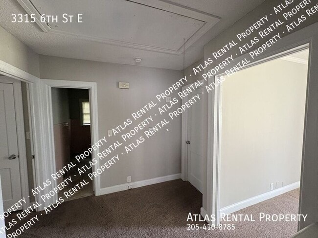 Building Photo - 3315 6th St E