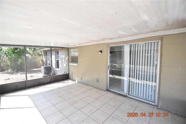 Building Photo - 3667 Sugarcreek Dr