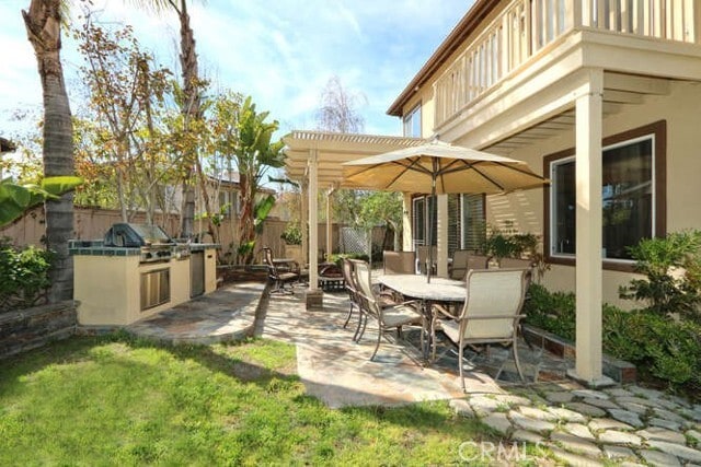 Building Photo - 10 Acanthus