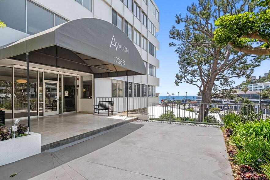 Building Photo - 17368 W Sunset Blvd