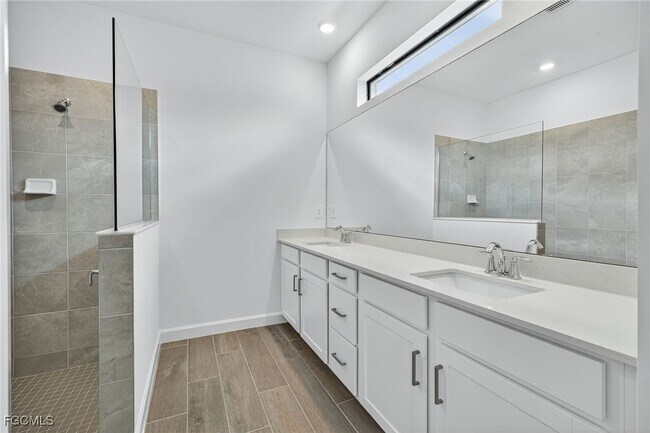 Building Photo - 14306 Winding Cedar Wy