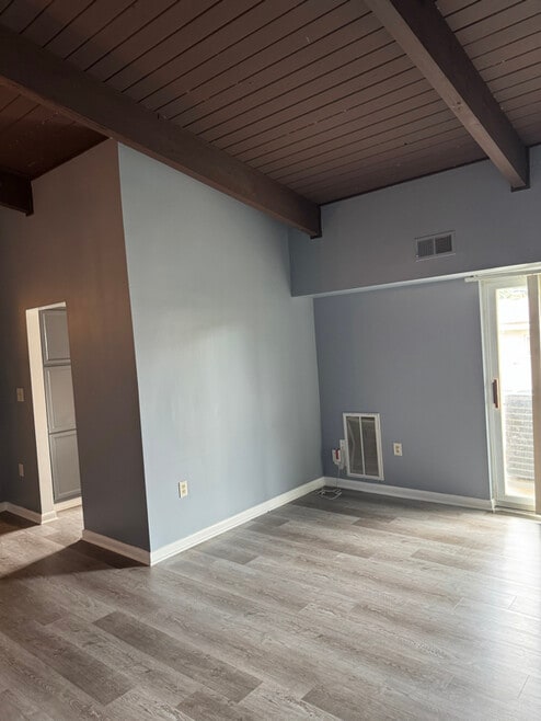 Building Photo - 11316 Cherry Hill Rd