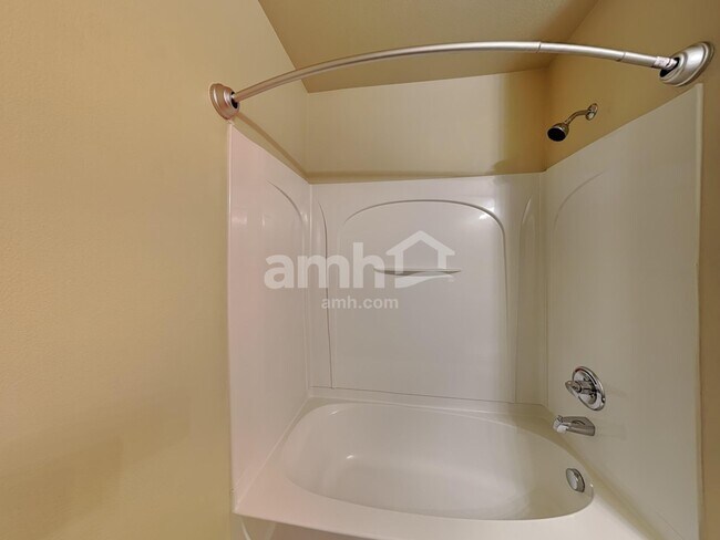 Building Photo - 2776 Willow Way