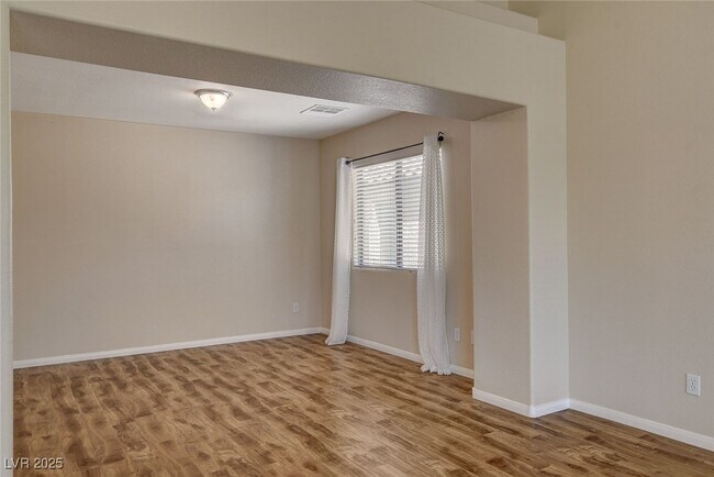 Building Photo - 3491 Bella Valencia Ct