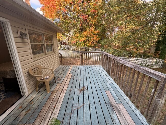 Building Photo - 113 Manor Row