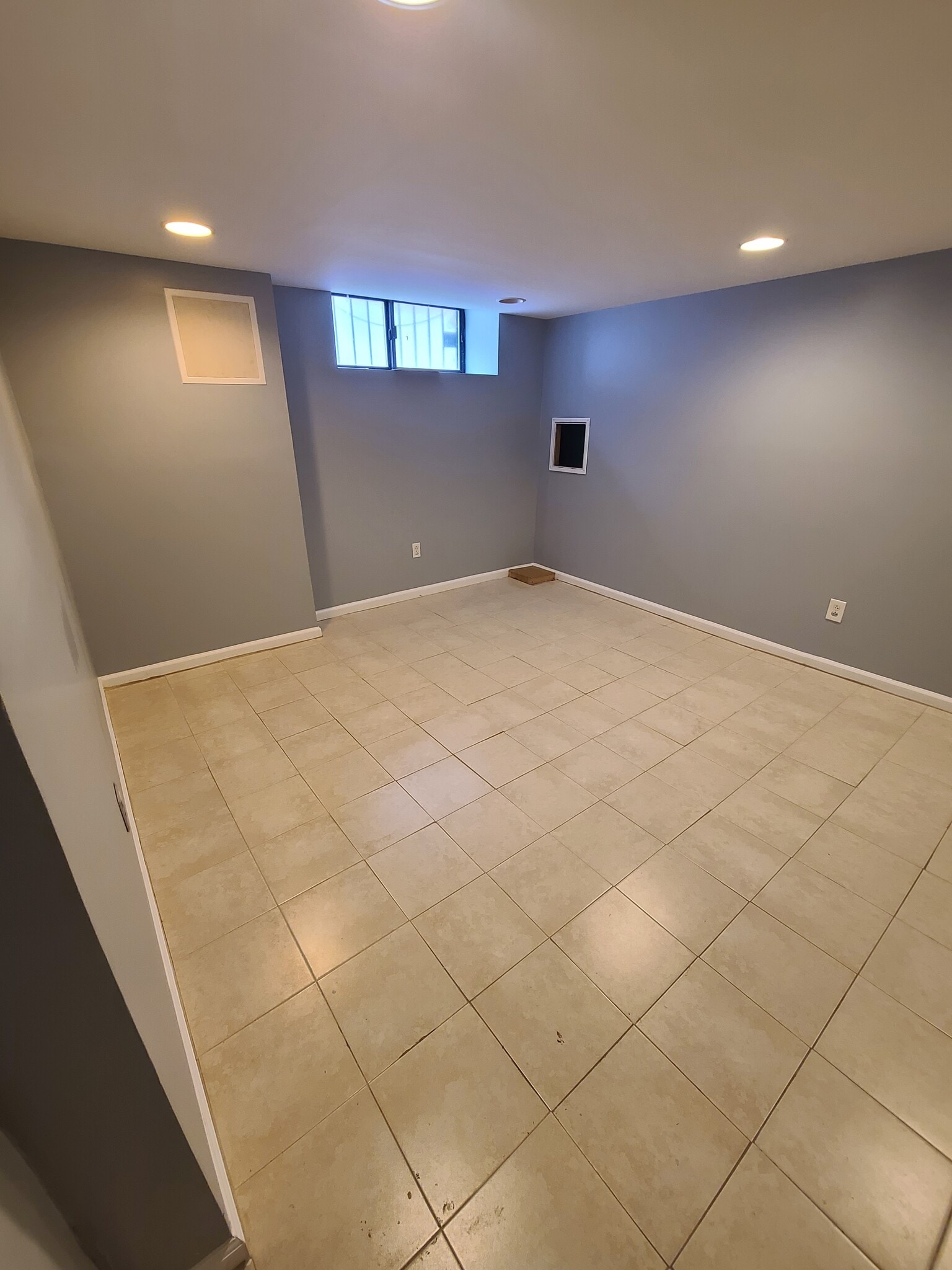 Basement - 2319 S Carlisle St