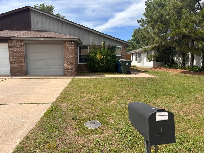 Primary Photo - 265 Windsor Way
