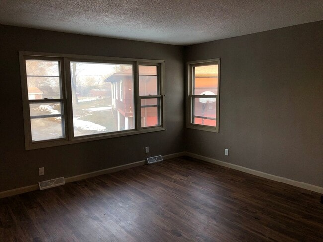 Building Photo - Spacious 3-Bedroom in Milan with 1-Car Garage!