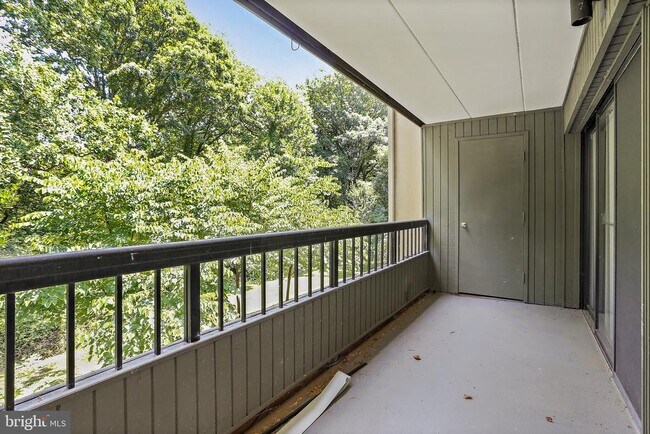 Building Photo - 5659 Harpers Farm Rd