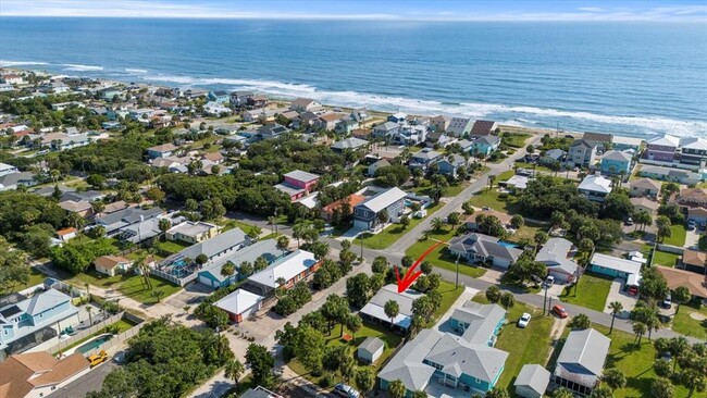 Building Photo - 2100 S Daytona Ave