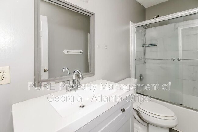 Building Photo - 3831 Eden Glen Dr SE