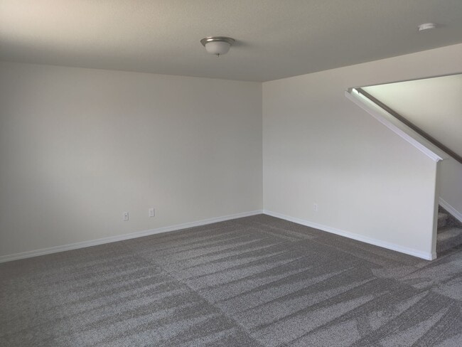 Building Photo - Gorgeous 3 Bedroom Home + office in Mountain Vista Ranch!