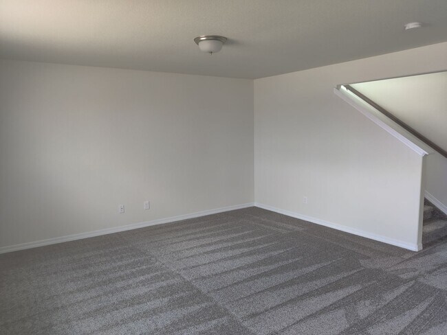 Building Photo - New Home in Enclaves - Close to Barnes Rd!