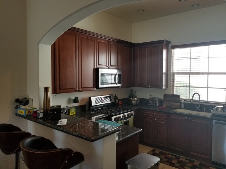 Kitchen - 3753 W 244th St