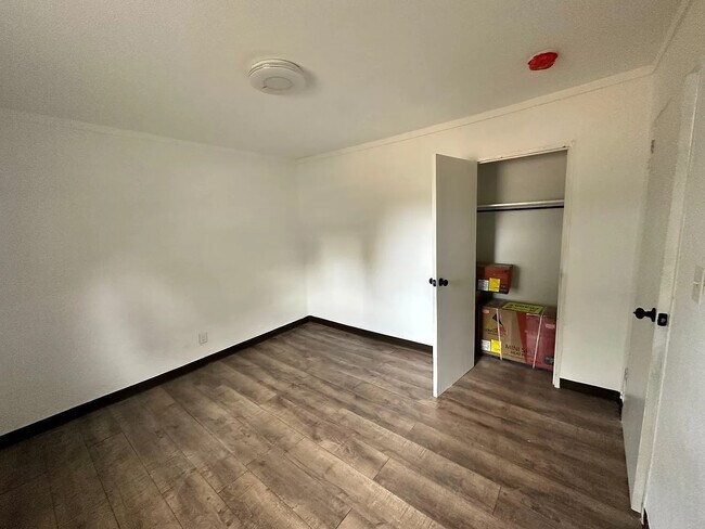 Building Photo - 112 Baptist Ct