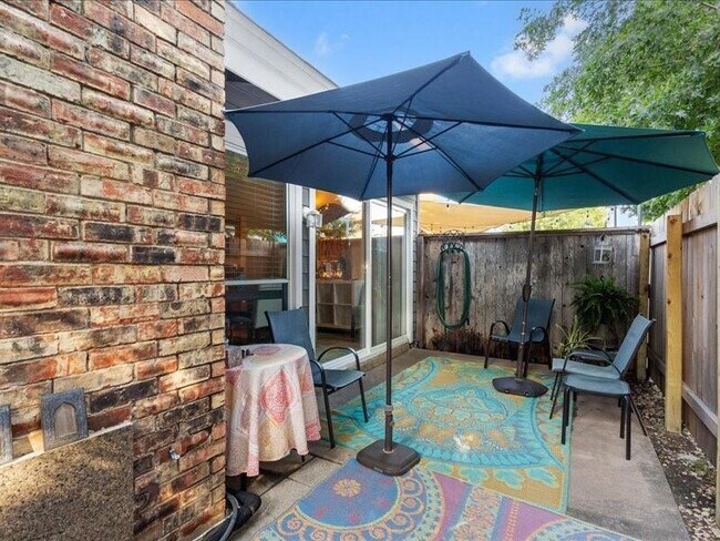 Building Photo - 1607 Coronado Hills Dr