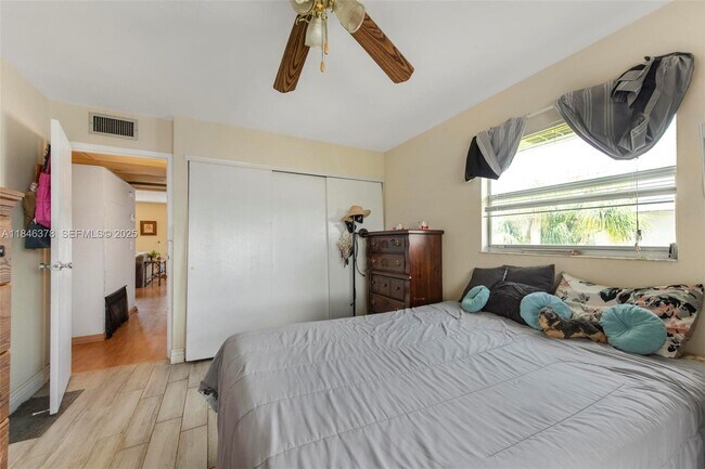 Building Photo - 712 Monaco Ct